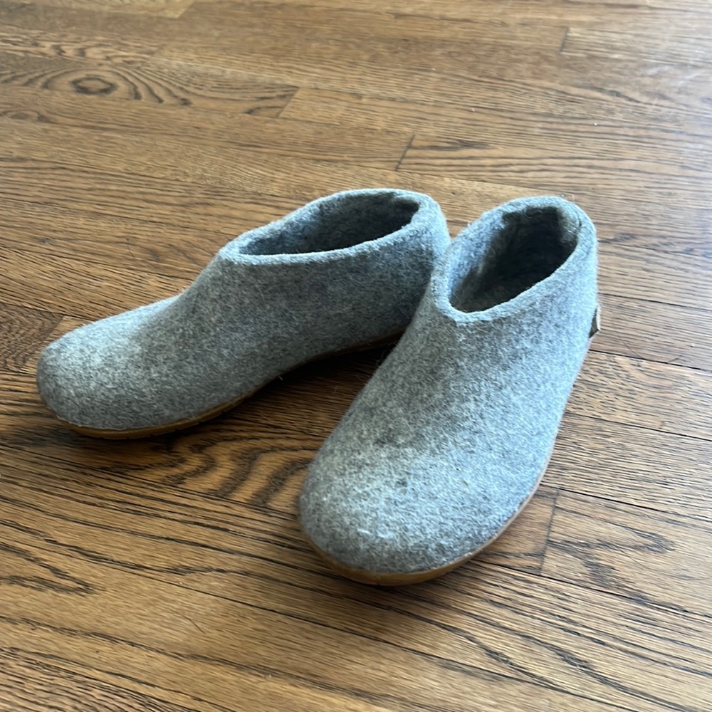 Glerups gray wool slippers